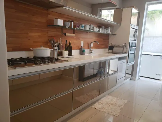 Casa à venda, 5 quartos, 5 suítes, 4 vagas, Jurere Internacional - Florianópolis/SC