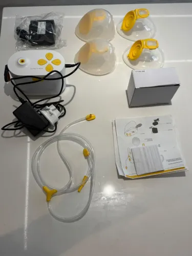 Bomba Tira-Leite Elétrica Dupla Medela Hands-Free Completa