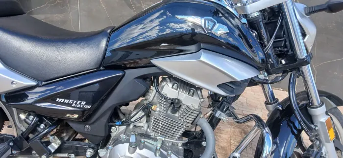 Moto Estilosa