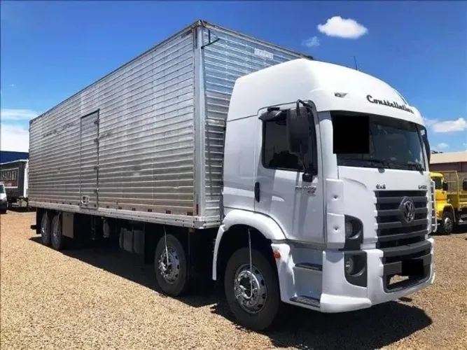 24280 Baú Bitruck 2018.
