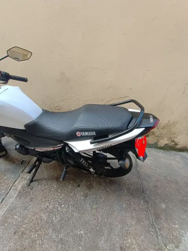 Moto Yamaha Factor 22/23