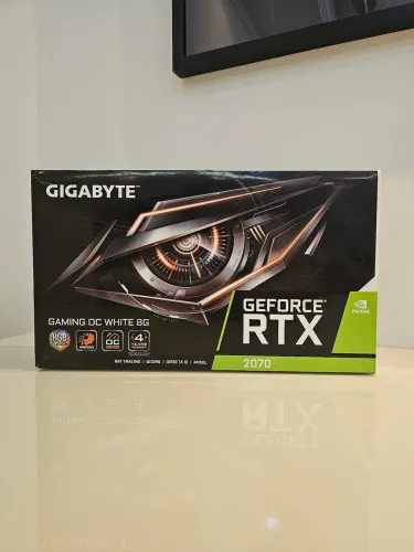 Placa de Vídeo RTX 2070 8GB Gigabyte Gaming OC White Edição Especial