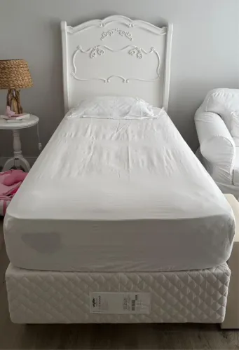 Cabeceira de Solteiro / Cama Box e Colchão