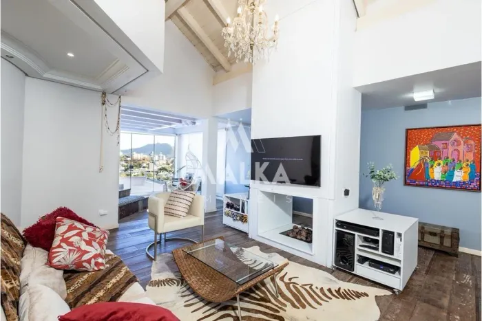 Casa à venda no João Paulo 596 m²