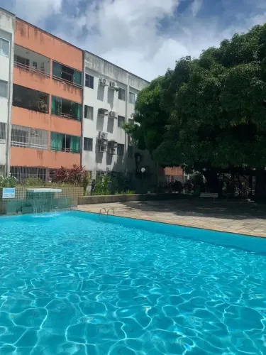 Imóvel para venda possui 75 metros quadrados com 3 quartos em Cordeiro - Recife - PE