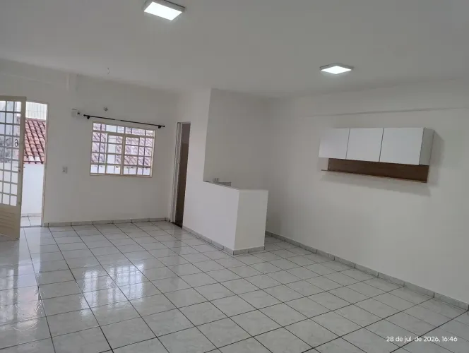 Kitnet tipo loft para alugar, rua Joaquim Murtinho, próximo do Sesc Arsenal.