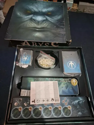 Jogo de tabuleiro Abyss + Expansão Kraken