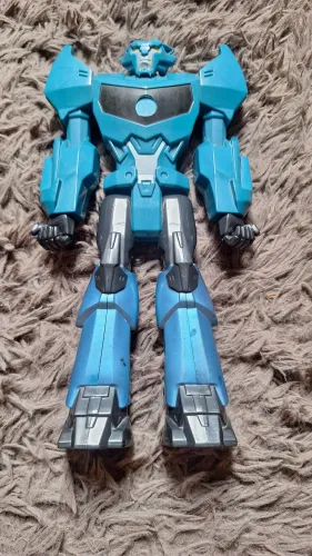Boneco articulado Transformers 