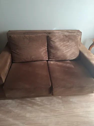 Vendo sofá 2 lugares