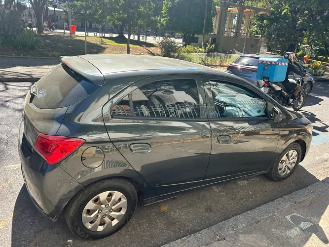 Chevrolet Onix Hatch LT 1.0 8V Flex Mec. 4P 2018