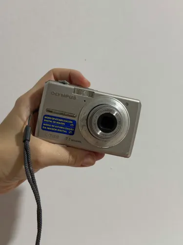 Câmera Olympus 7.1mp