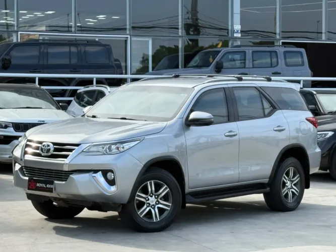Toyota Hilux SW4 SRV 4X2 2.7 Flex 16V Aut. 2019