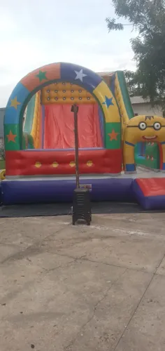 ESCORREGA INFLÁVEL