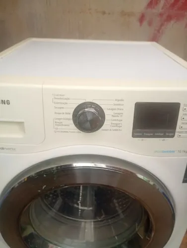 Vendo uma máquina de lavar roupa lavar e seca Samsung 10 kl