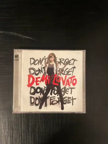 CD+DVD Dont Forget (Demi Lovato) Target Exclusive Edition