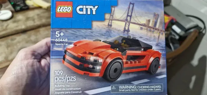 Lego City 60448 Carro vermelho 109 pecas NOVO