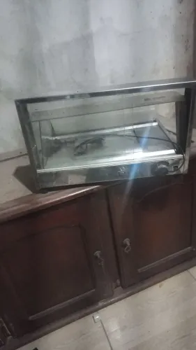Vendo uma Estufa Elétrica Vidro