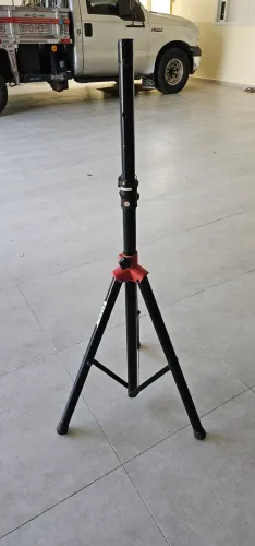 ?Pedestal / Tripé para Caixa de Som Novik