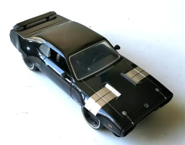 Miniatura Plymouth GTX 1972 (Velozes e Furiosos - F8) Jada Toys - Escala 1:24 - Usado 2017
