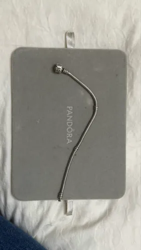 Pulsei Pandora original com corrente de segurança