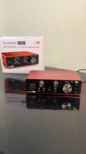Interface de Áudio Focusrite Scarlett Solo 3ª Geração (Na Caixa)Parcelo 12x