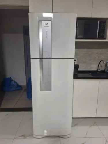 Geladeira Electrolux Frost Free de 382 Litros