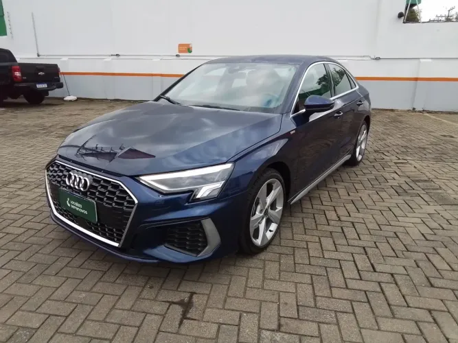 Audi A3 Sedan S-line 2.0 TFSI S-tronic 2024