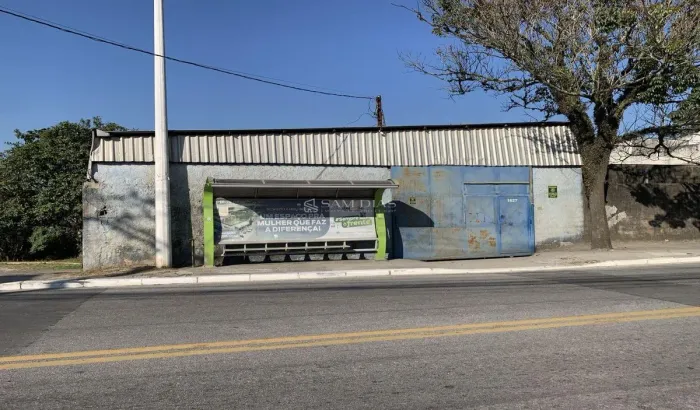 Galpão em Barueri com 300 m² para locação