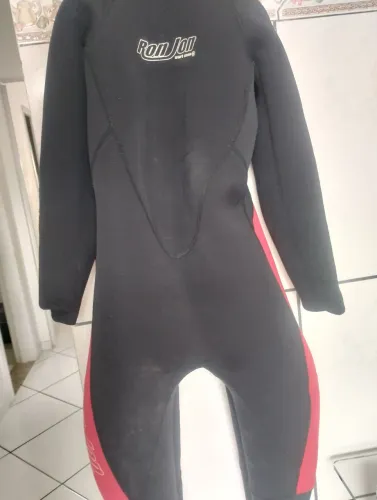 BAIXEI!!! Roupa de Borracha Mergulho Ron Jon