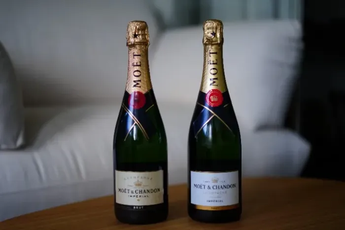 Kit com 2 Champagnes Moët & Chandon Impérial Brut - 750 ml