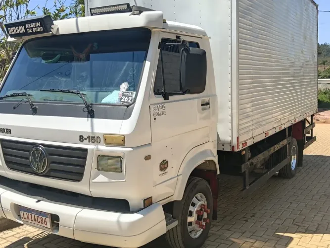 8-150 ano 2005 motor MWM Caixa revisada diferencial revisado Bomba enjetora nova