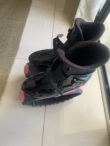 Título para a OLX: Kangoo Jumps Original Tamanho S - Excelente Estado