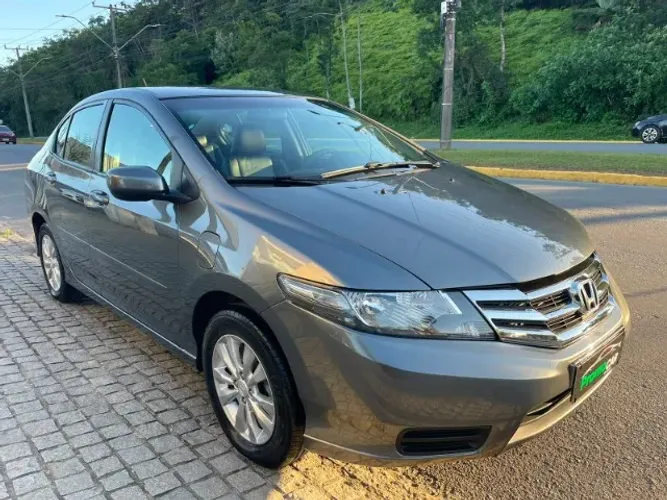 Honda City 2013 Usados e Novos - Joinville, SC