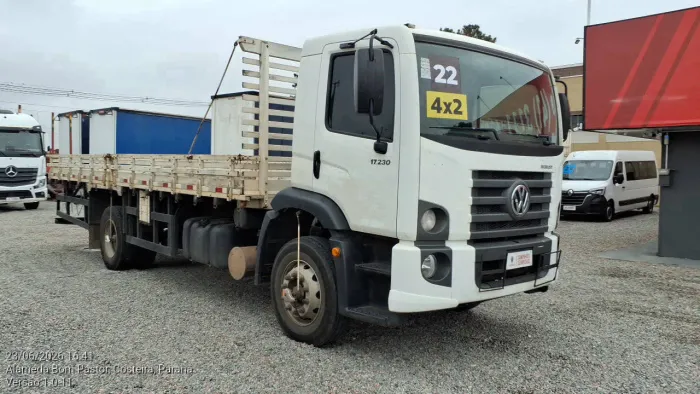Volkswagen 17.230 E Constellation 2p (diesel)(E5) 2021/2022 Vamos Seminovos Curitiba