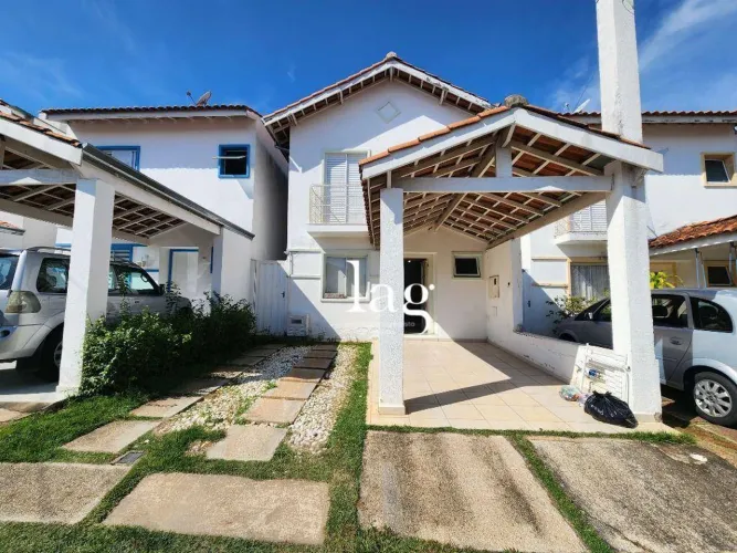 Casa com 3 dormitórios para alugar, 140 m² por R$ 5.150,00/mês - Condomínio Villagio Di Lu