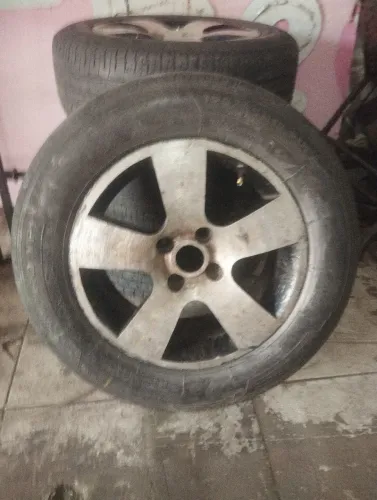 Rodadas com pneus 15