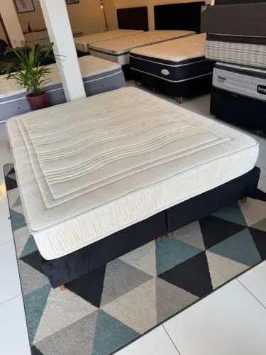 Colchão Queen PURO LÁTEX SEMINOVO TOP - Entrego! 