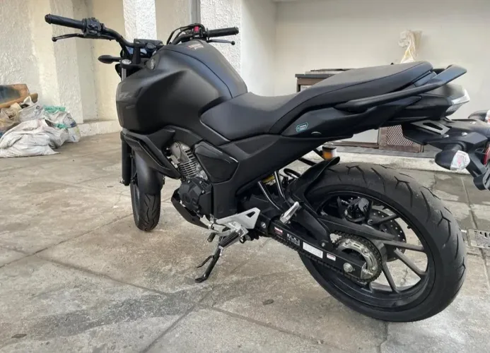 Yamaha Fazer FZ15 Connect 2026 - Apenas 2000 km - Igual a zero!