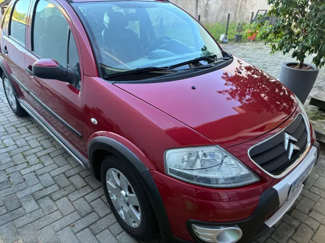 Citroen C3 XTR 1.4 Flex 8V 5P 2010