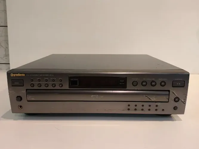 CD Player Gradiente CDC-5.0 (5 Discos) - No Estado / Para Retirada de Peças/NÃO LIGA