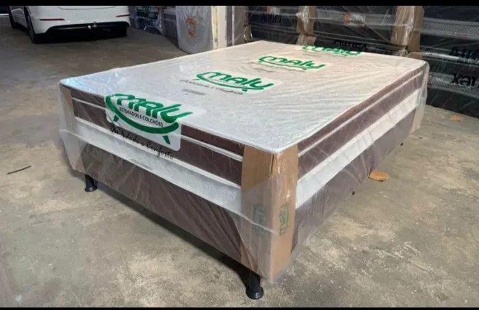 Cama box casal com pilon 