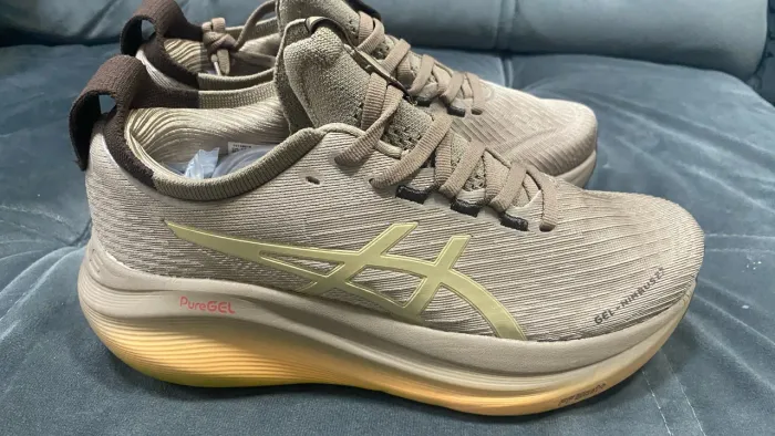 Asics nimbus 27