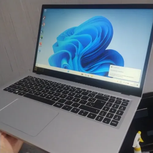 Notebook acer aspire rapido i3 N305 (rapido)