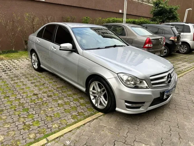 Mercedes-Benz C-180 CGI Sport 1.6 TB 16V 156cv Aut. 2013