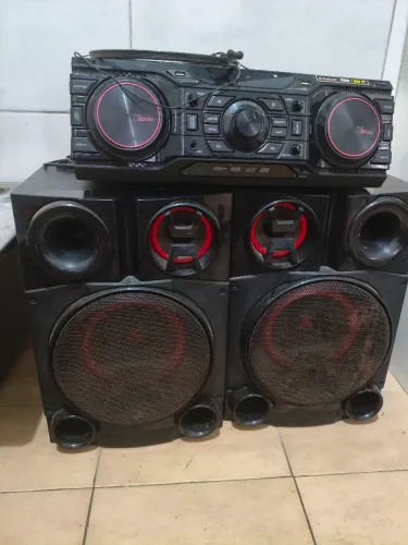 SOM LG XBOOM CM8350