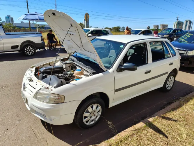 Volkswagen Gol Geração VI City Trendline 1.0 8V MI Total Flex Mec. 4P 2014