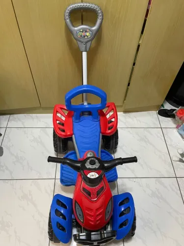 Quadriciclo infantil - homem aranha.