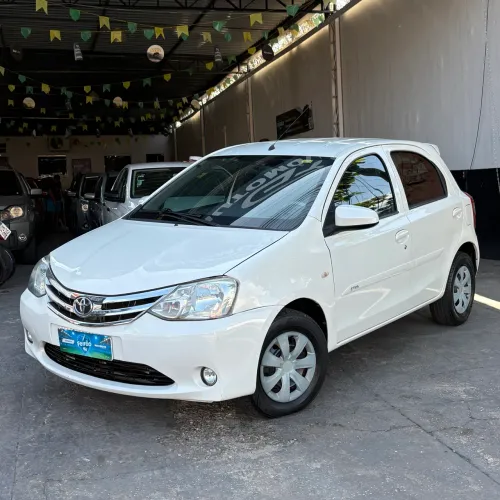 Toyota Etios X 1.3 Flex 16V 5P Mec. 2016