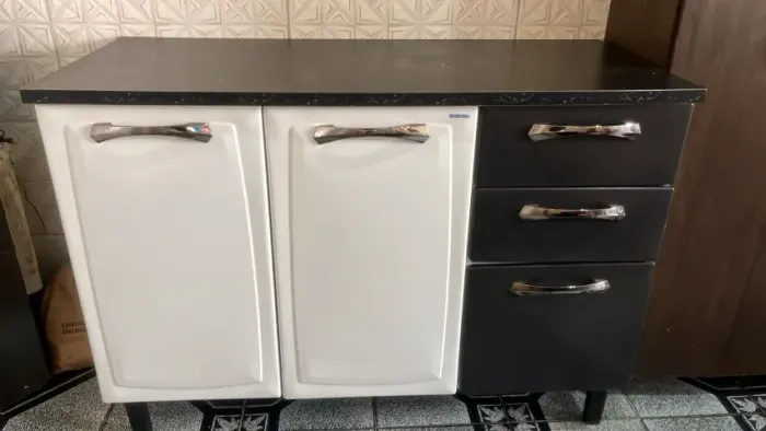 Armário de cozinha balcão com tampão