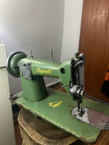 Máquina de Costura Antiga Vigorelli Cabeçote Industrial
